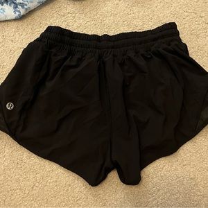 Black Lululemon Hotty Hot shorts 2.5 Inch Inseam